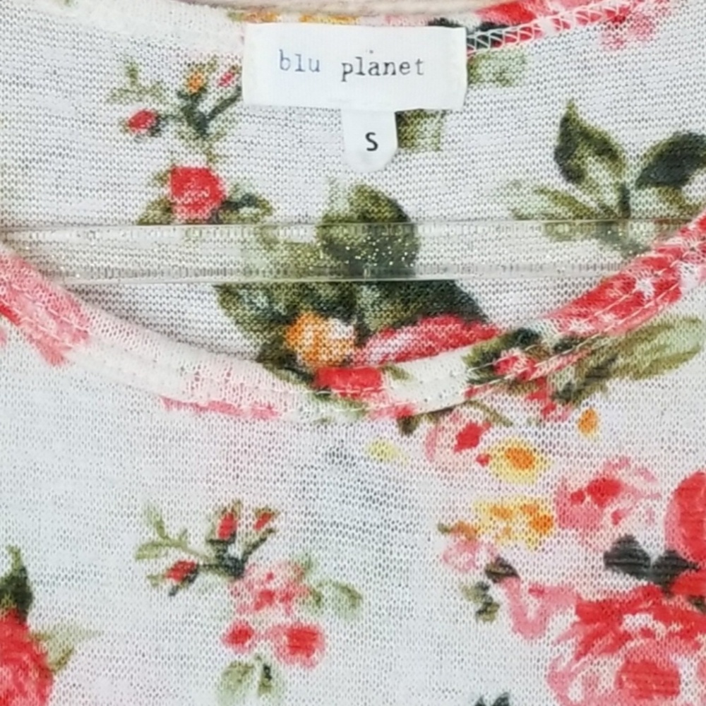 Blu Planet Floral Print with Lace Hem Small - Picture 7 of 7